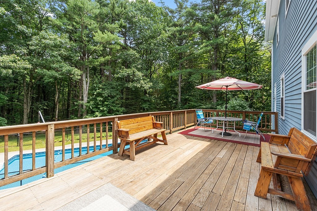 61 Colony Road Westminster, MA 01473 - Photo 10 of 42