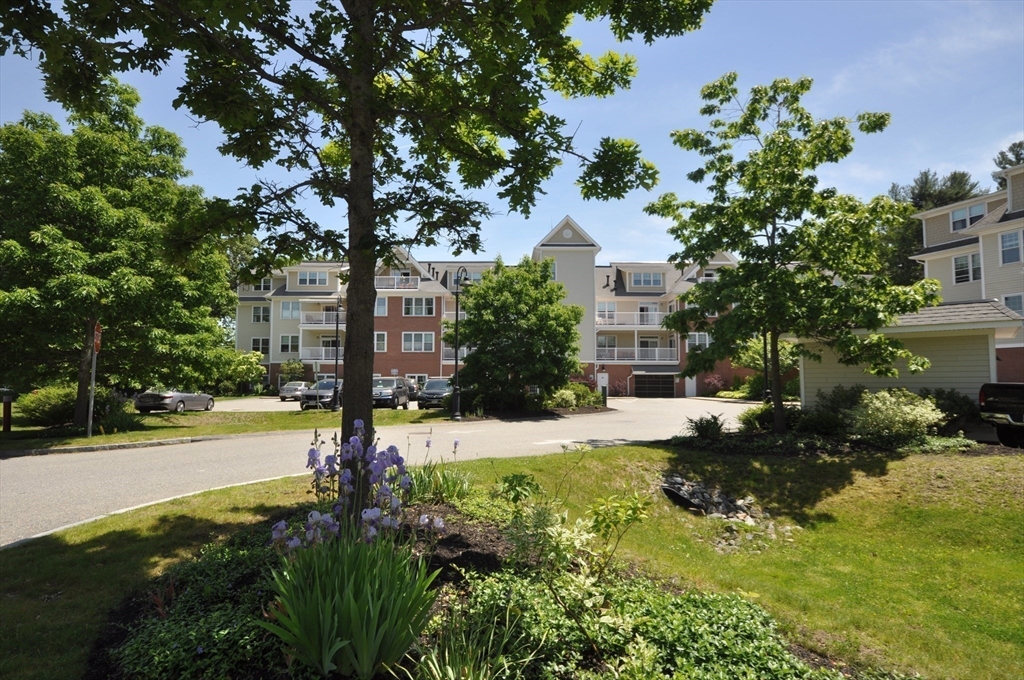95 Conant Street, Unit 202 Concord, MA 01742 - Photo 2 of 32