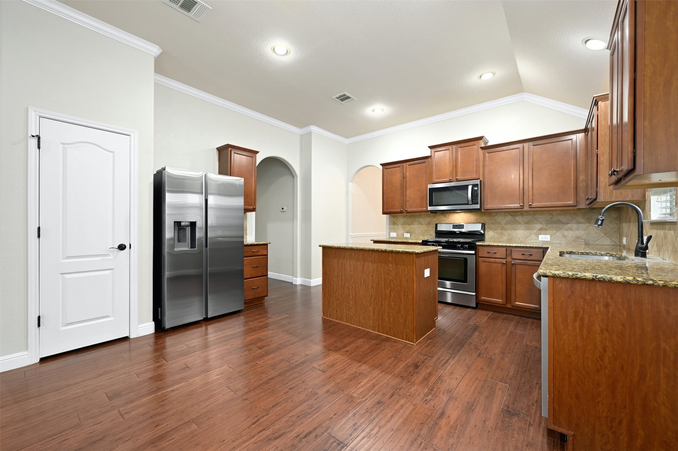 116 Wolf Creek Way Round Rock, TX 78664 - Photo 12 of 27