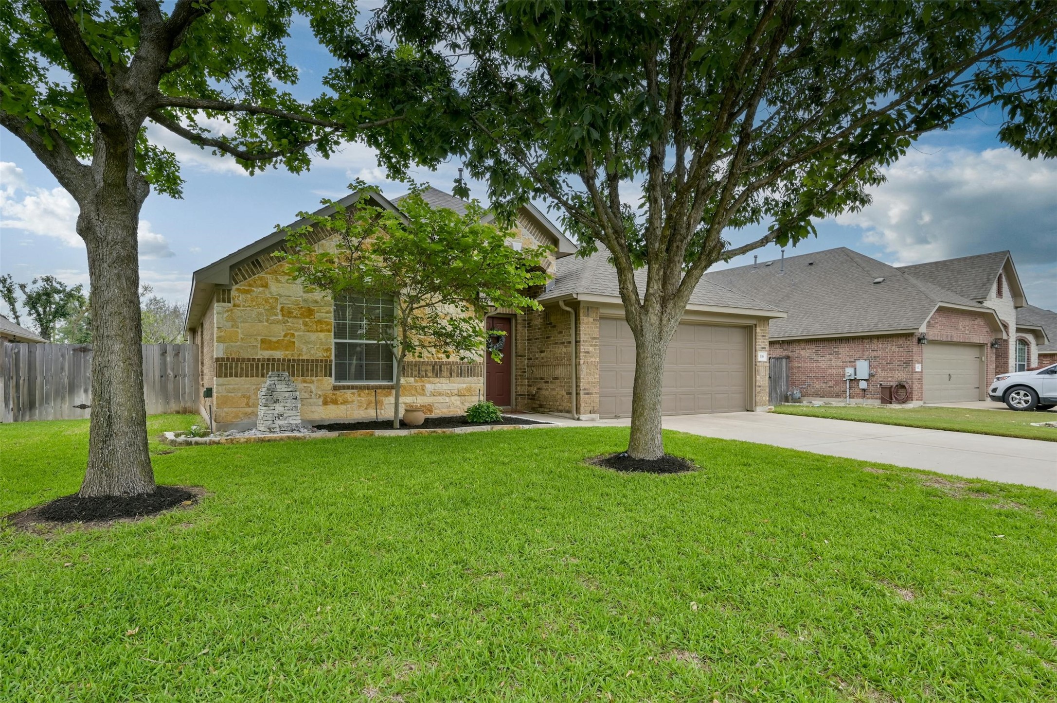 116 Wolf Creek Way Round Rock, TX 78664 - Photo 3 of 27