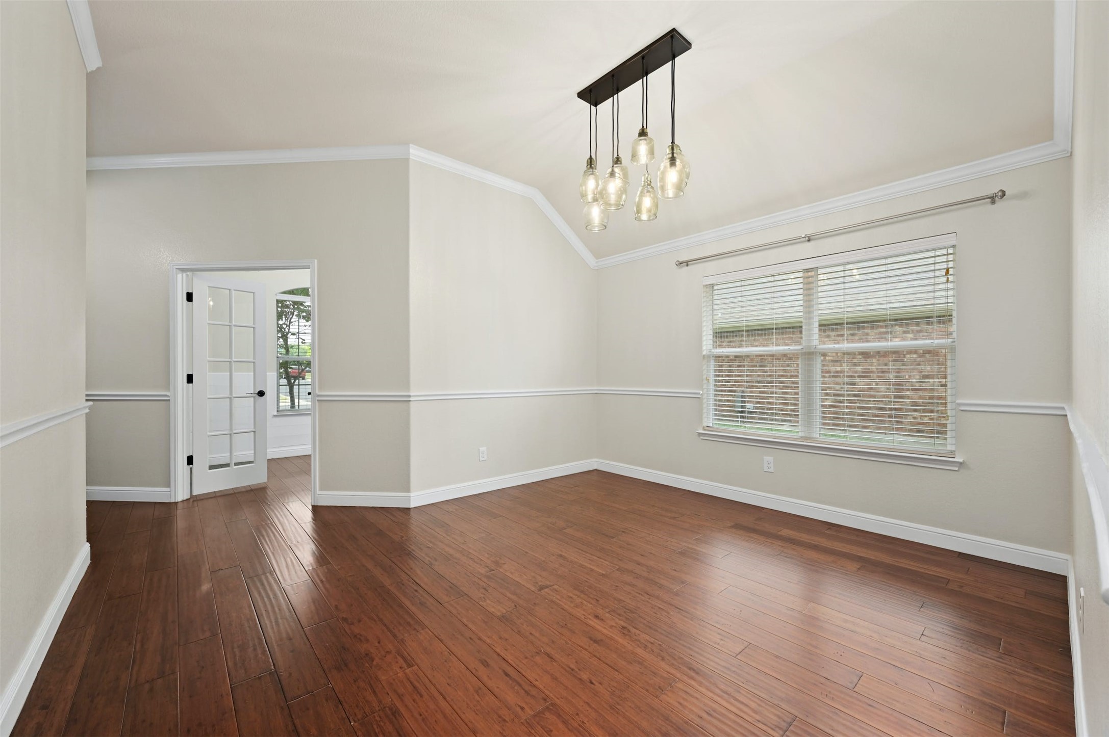 116 Wolf Creek Way Round Rock, TX 78664 - Photo 8 of 27