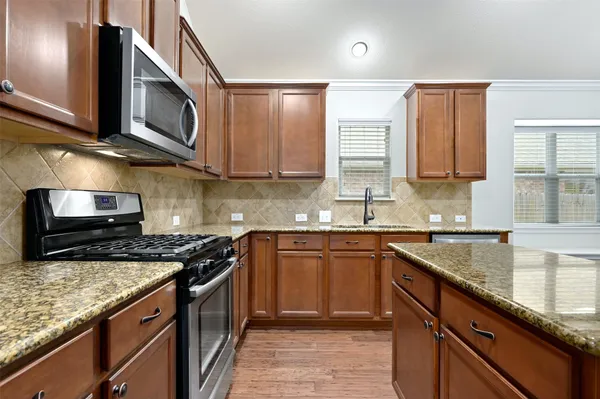 $2,500 | 116 Wolf Creek Way, Round Rock, TX 78664