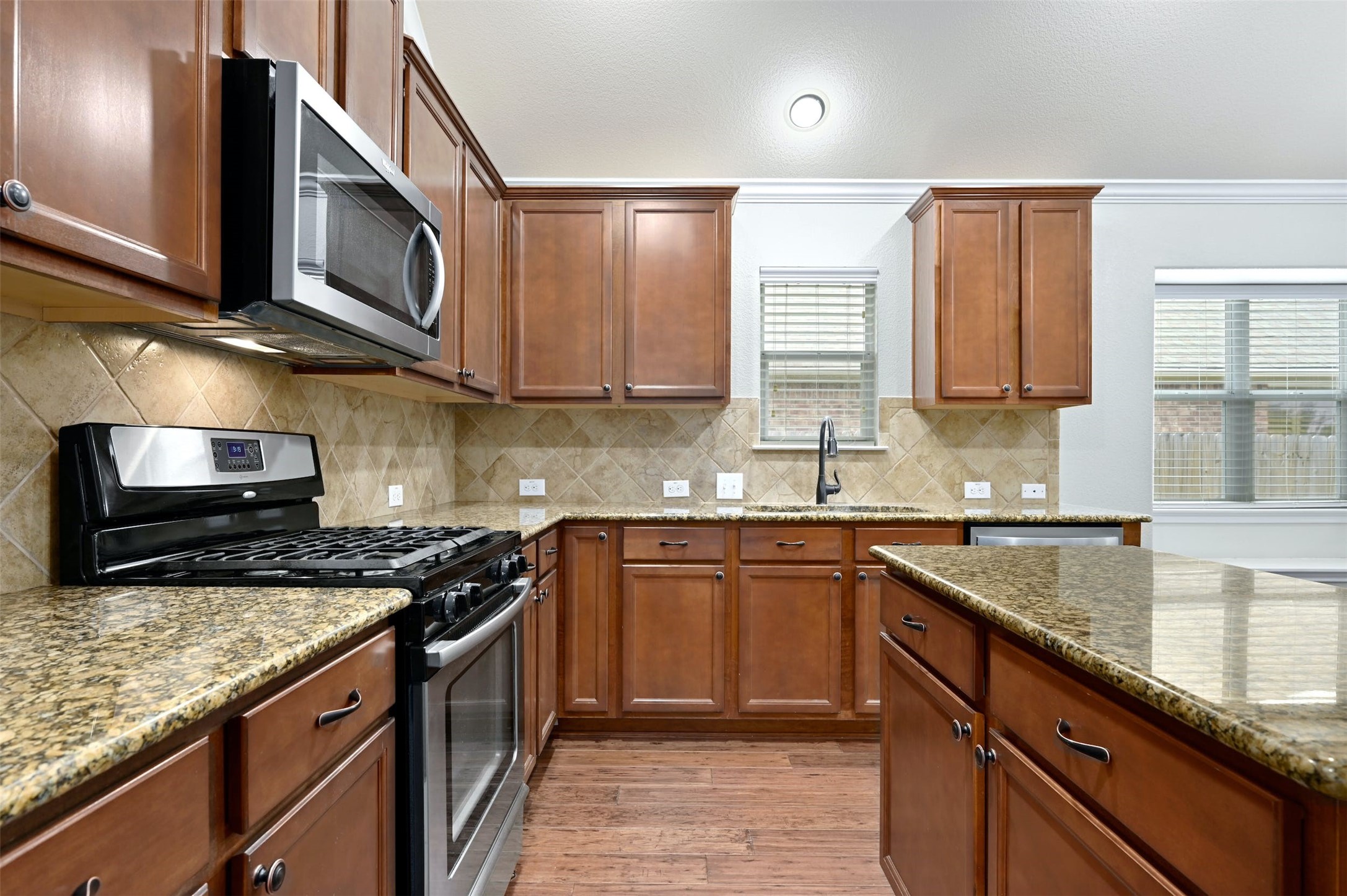 116 Wolf Creek Way Round Rock, TX 78664 - Photo 9 of 27