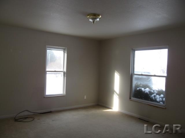 6997 Ridge Highway Britton, MI 49229 - Photo 4 of 13 31277161-3.JPG