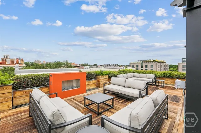 $6,995,000 | 2 East Perry Lane, Unit S A B AND C, Savannah, GA 31401
