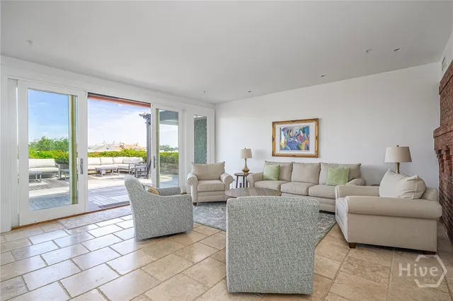 $6,995,000 | 2 East Perry Lane, Unit S A B AND C, Savannah, GA 31401