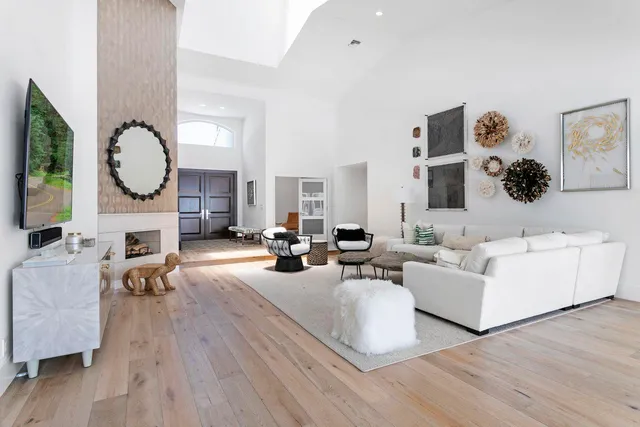 $7,695,000 | 215 Island Drive, Jupiter, FL 33477