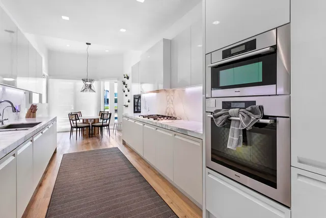 $7,695,000 | 215 Island Drive, Jupiter, FL 33477