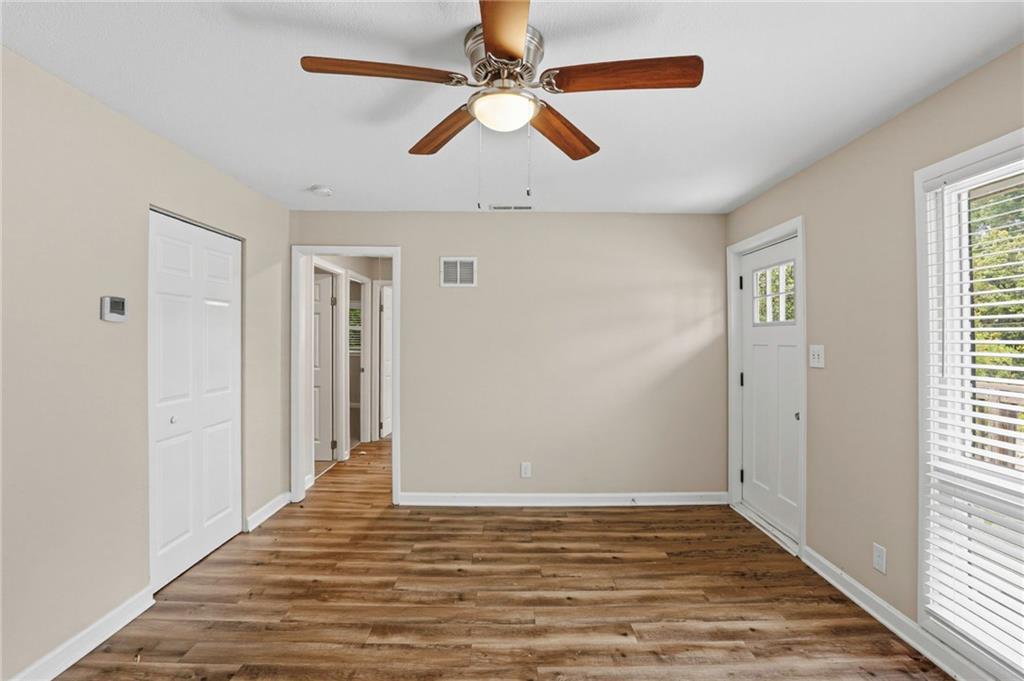 836 Amber Place Northwest Atlanta, GA 30331 - Photo 10 of 27