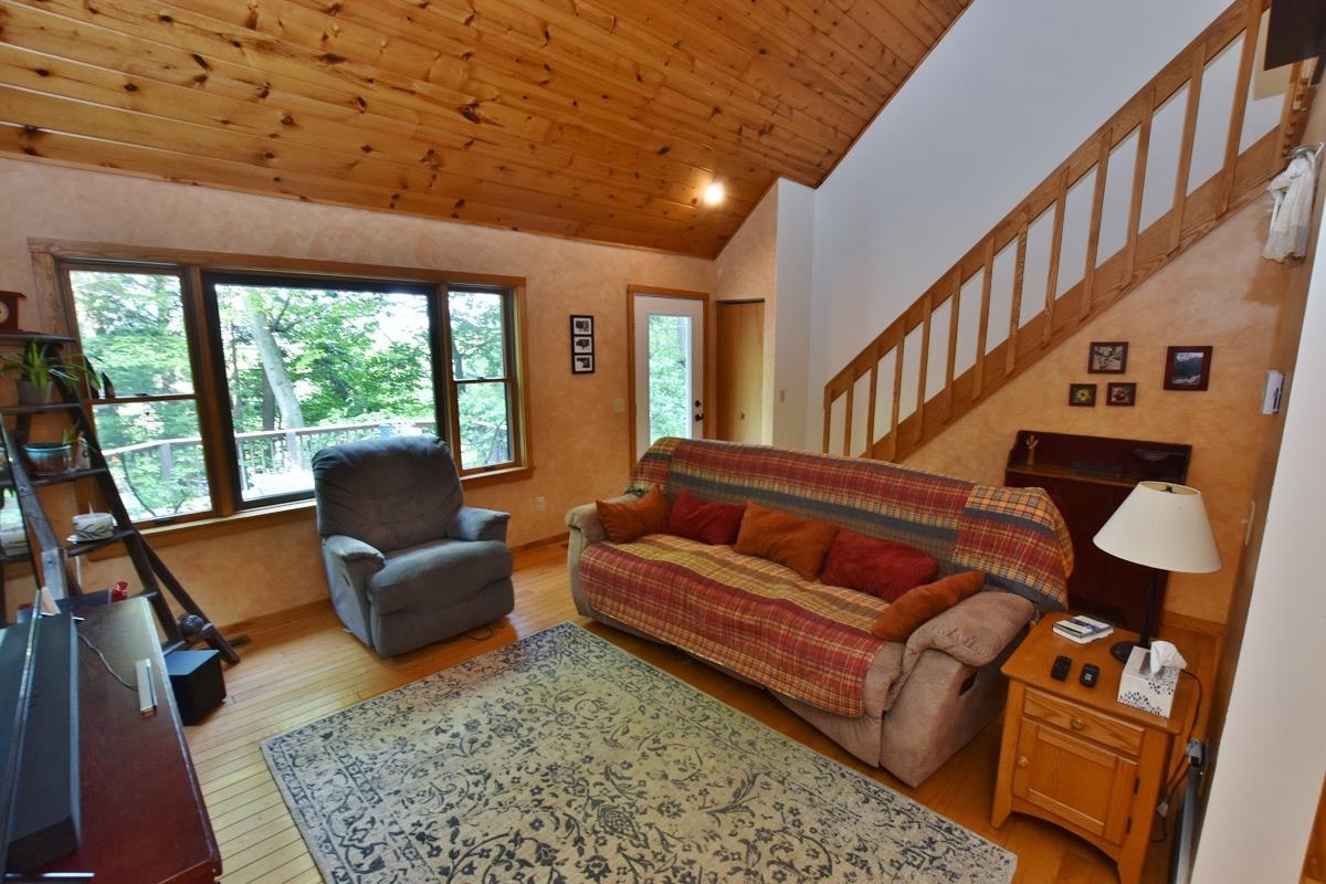 2247 South Richter Road Suttons Bay, MI 49682 - Photo 15 of 60 1914563-14.JPG