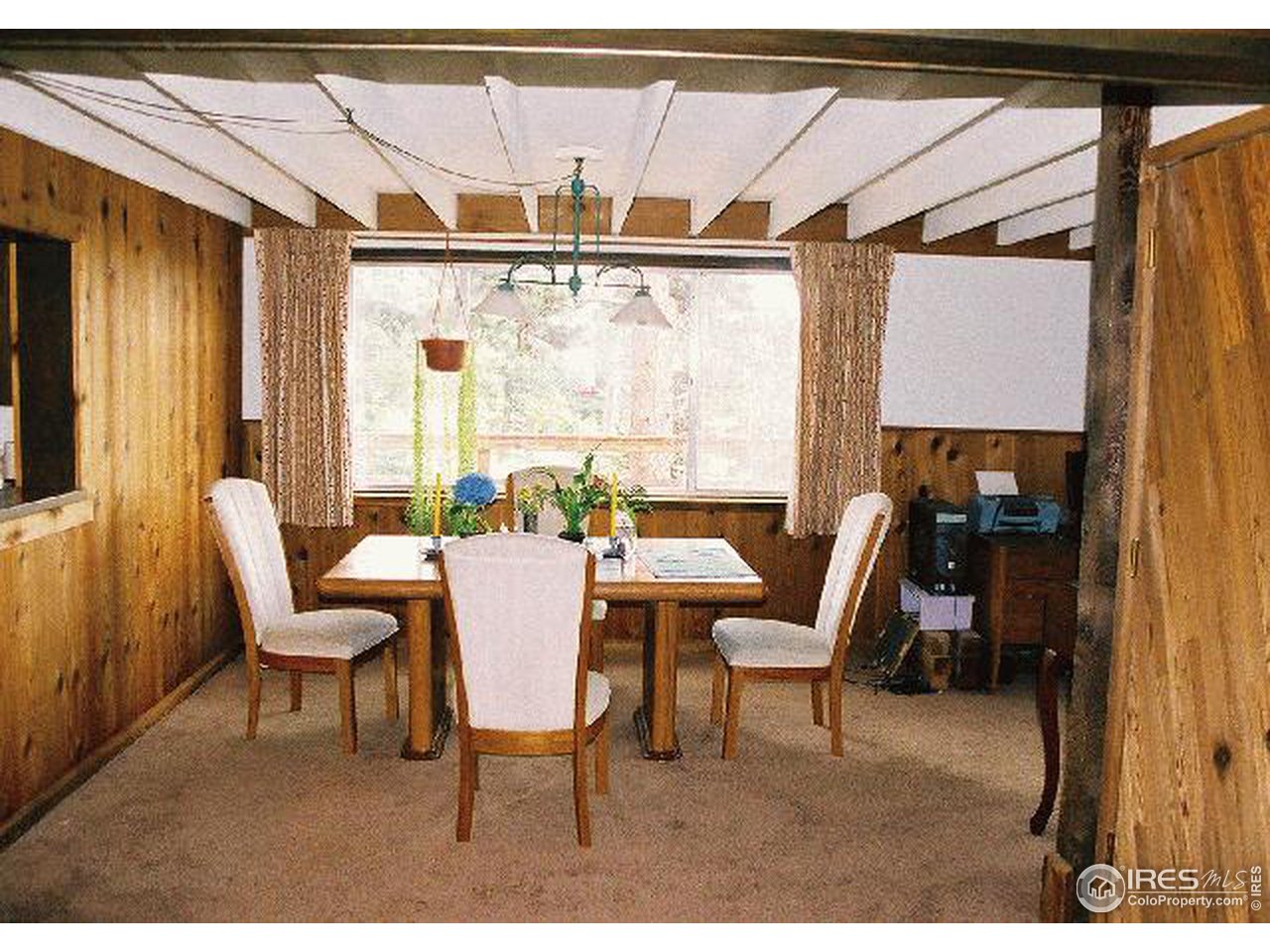 206 Coughlin Meadows Road Boulder, CO 80302 - Photo 3 of 12 DiningroomEast