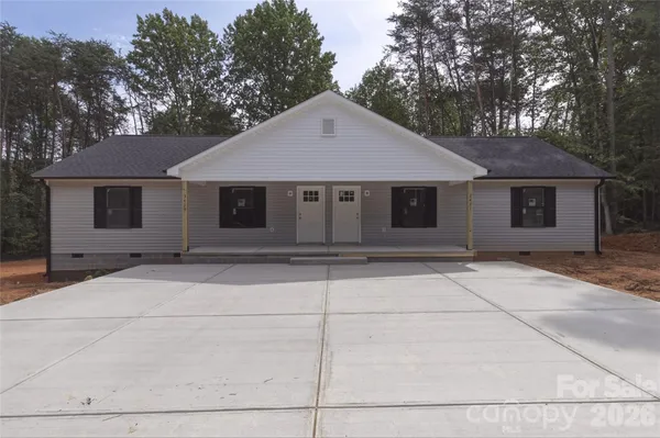 $399,999 | 3429 & 3431 Fostall Lane, Maiden, NC 28650