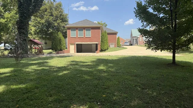 $599,900 | 219 Waterloo Street, Lawrenceburg, TN 38464