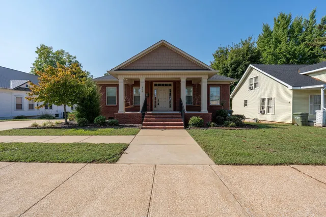 $599,900 | 219 Waterloo Street, Lawrenceburg, TN 38464