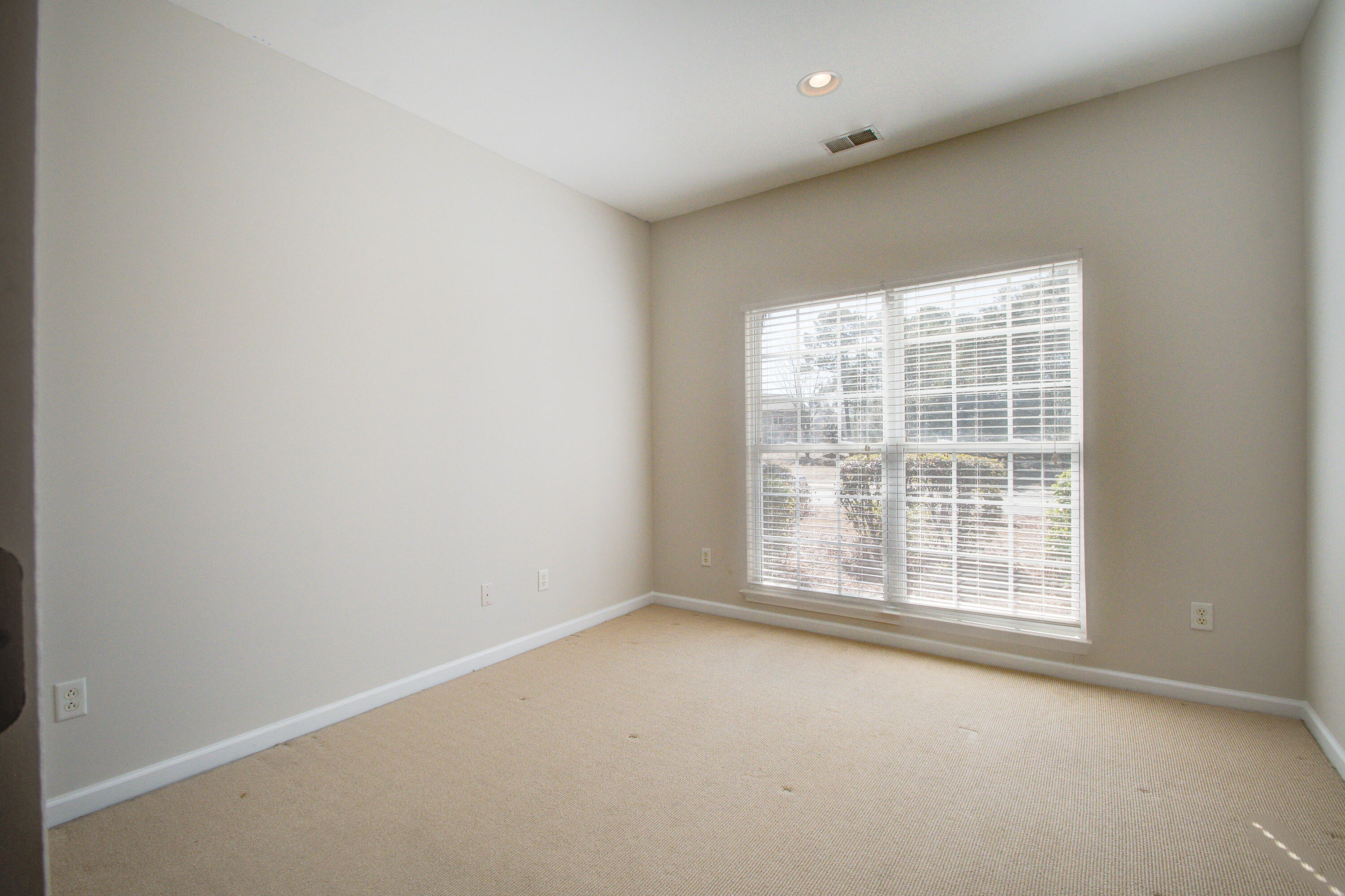 7559 Hawks Circle Hanahan, SC 29410 - Photo 16 of 33 Guest Bedroom