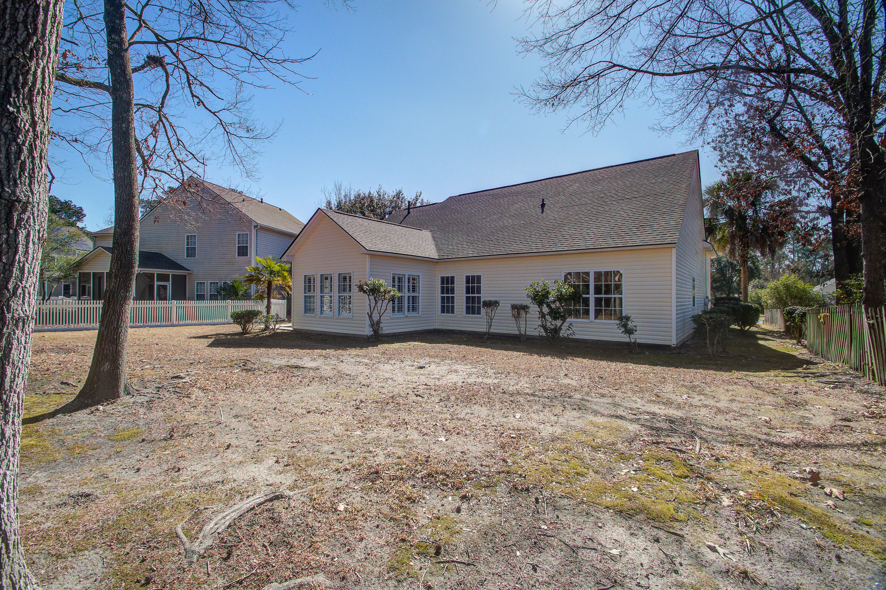 7559 Hawks Circle Hanahan, SC 29410 - Photo 22 of 33 Rear View