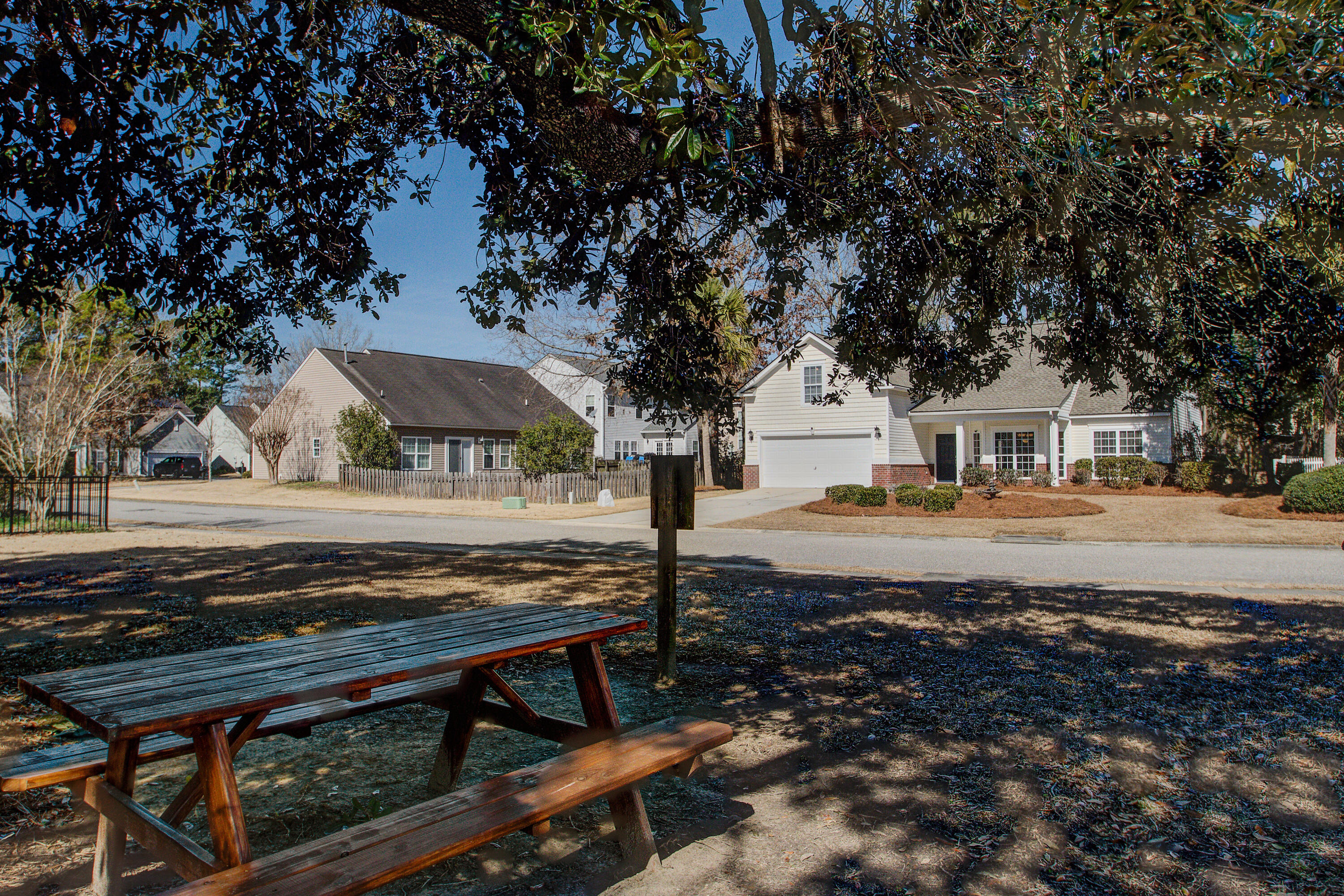 7559 Hawks Circle Hanahan, SC 29410 - Photo 28 of 33 Picnic Area