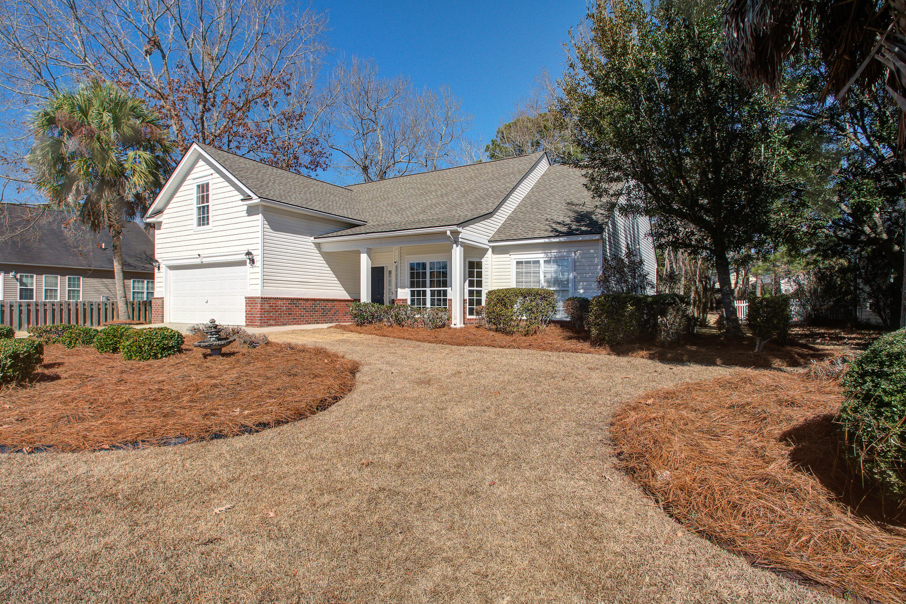 7559 Hawks Circle Hanahan, SC 29410 - Photo 29 of 33 Right View