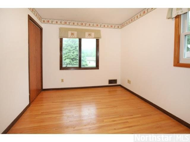 1983 Foxridge Road St. Paul, MN 55119 - Photo 11 of 18 Gallery Image 11
