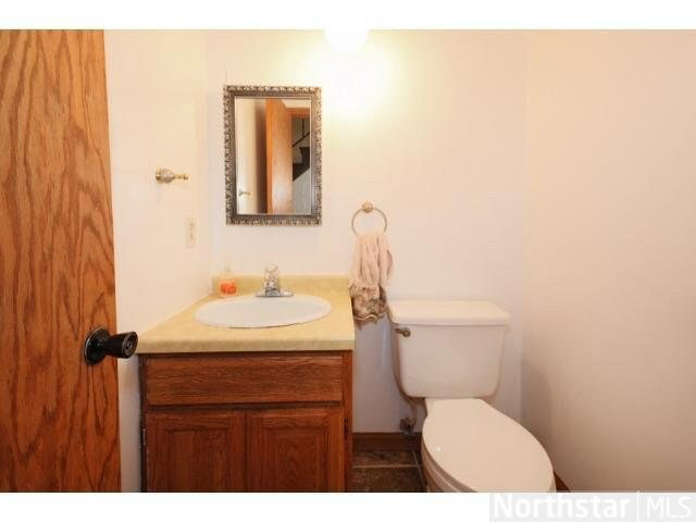 1983 Foxridge Road St. Paul, MN 55119 - Photo 16 of 18 Gallery Image 16