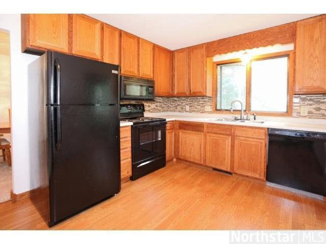 1983 Foxridge Road St. Paul, MN 55119 - Photo 2 of 18 Gallery Image 2