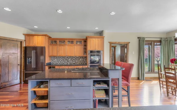 $819,900 | 102 Falcons Cove, Moyock, NC 27958