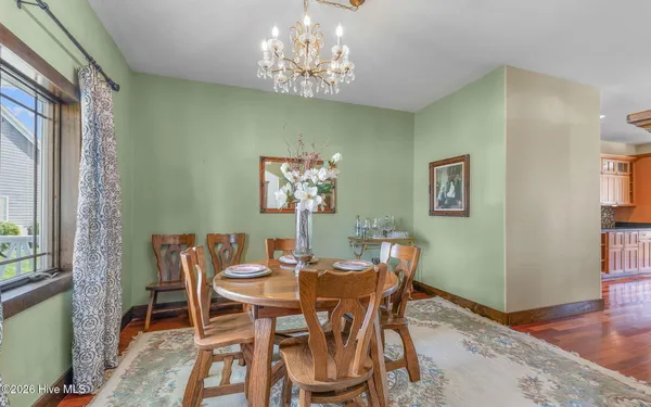 $819,900 | 102 Falcons Cove, Moyock, NC 27958