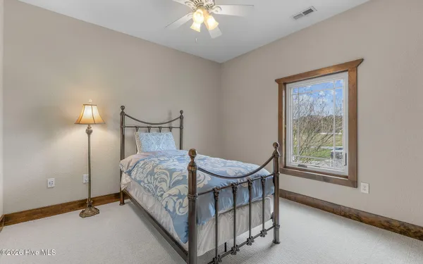 $819,900 | 102 Falcons Cove, Moyock, NC 27958
