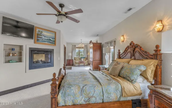 $819,900 | 102 Falcons Cove, Moyock, NC 27958