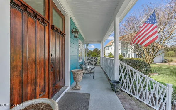 $819,900 | 102 Falcons Cove, Moyock, NC 27958
