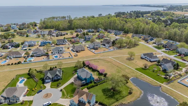 $819,900 | 102 Falcons Cove, Moyock, NC 27958