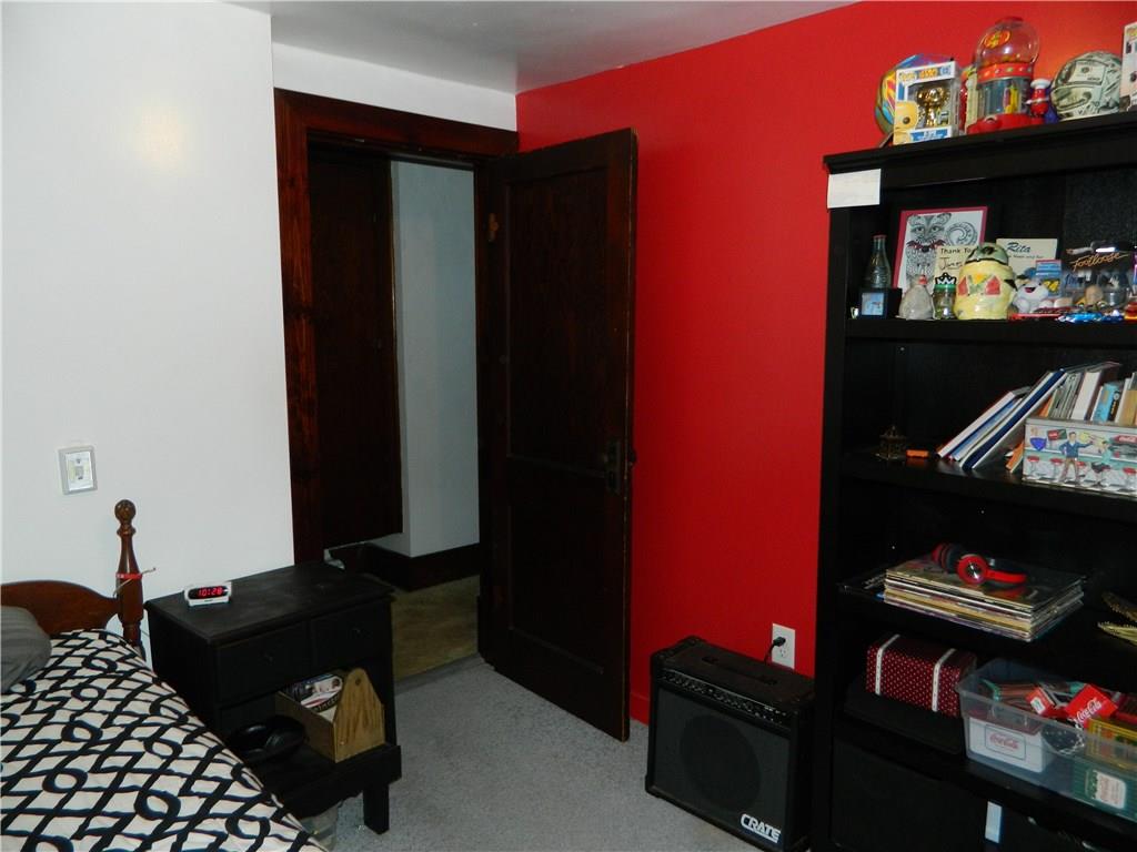 1050 Winfield Road Cabot, PA 16023 - Photo 15 of 23