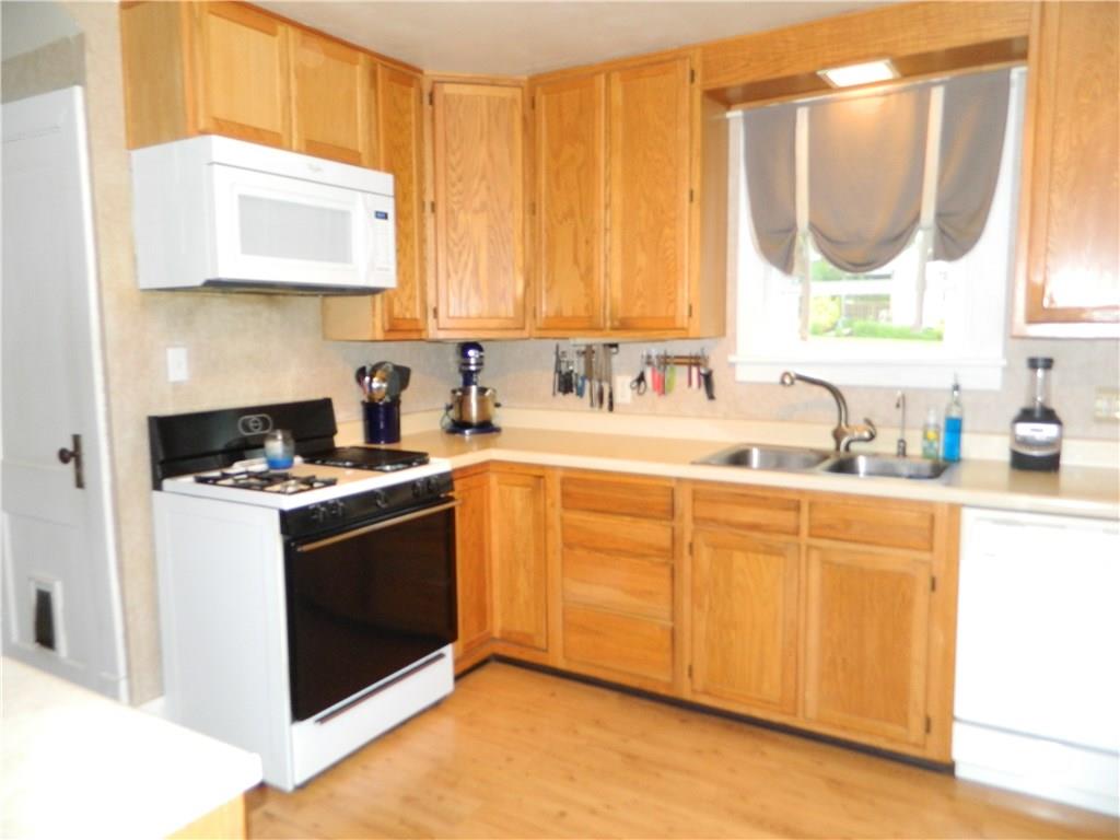 1050 Winfield Road Cabot, PA 16023 - Photo 9 of 23