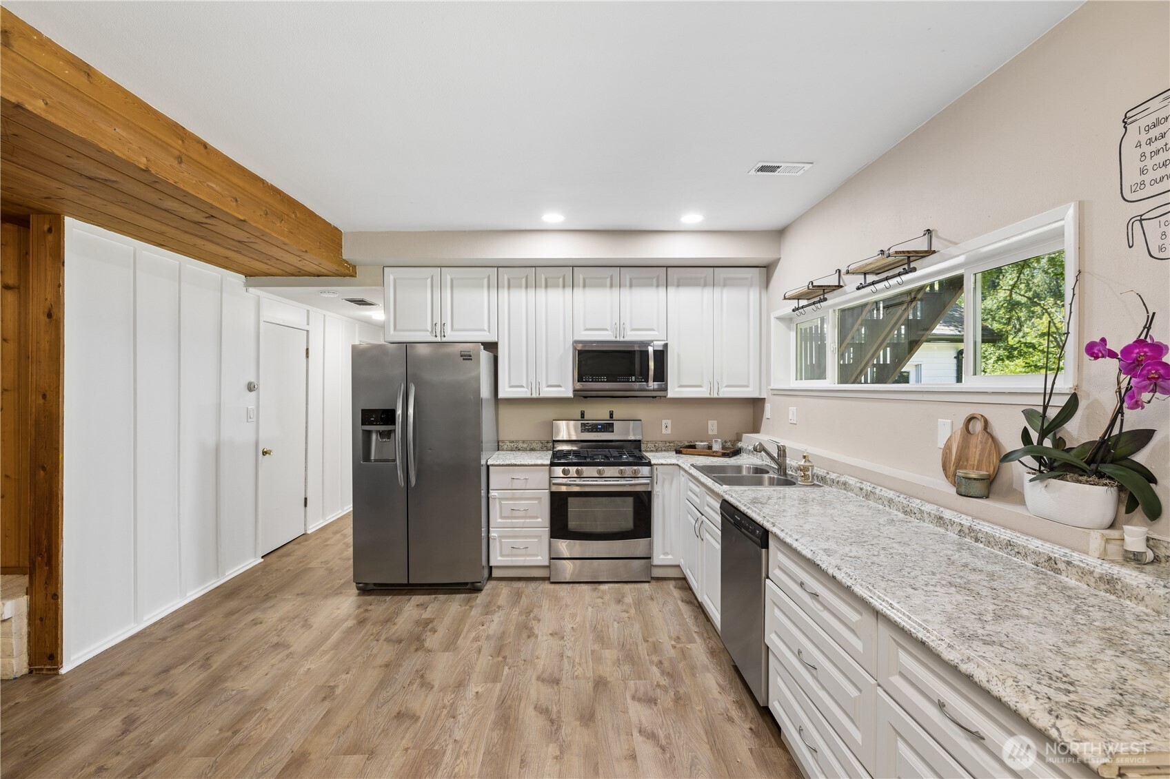 13227 Lake Kathleen Road Southeast Renton, WA 98059 - Photo 17 of 32