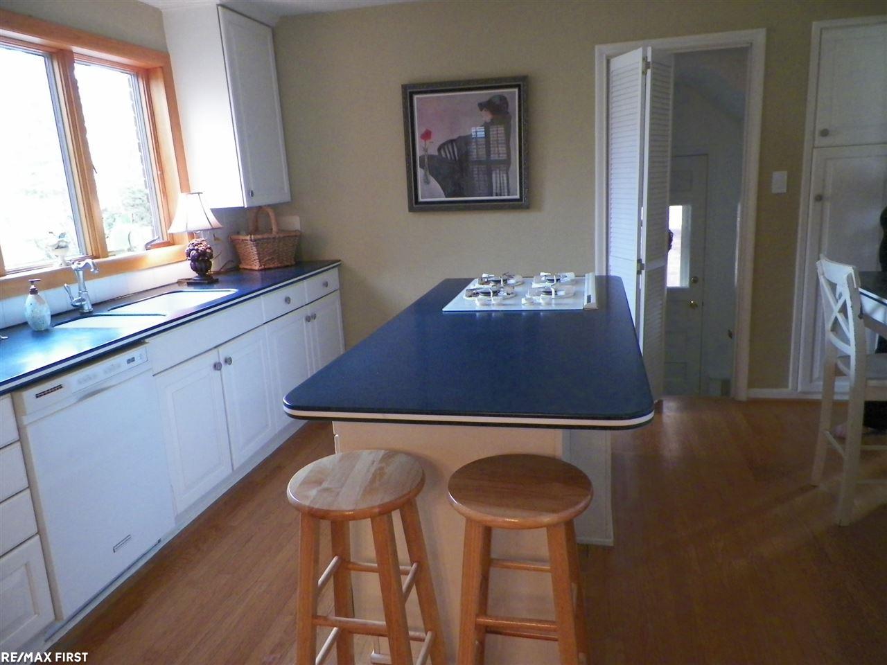 1944 Severn Road Grosse Pointe Woods, MI 48236 - Photo 11 of 25