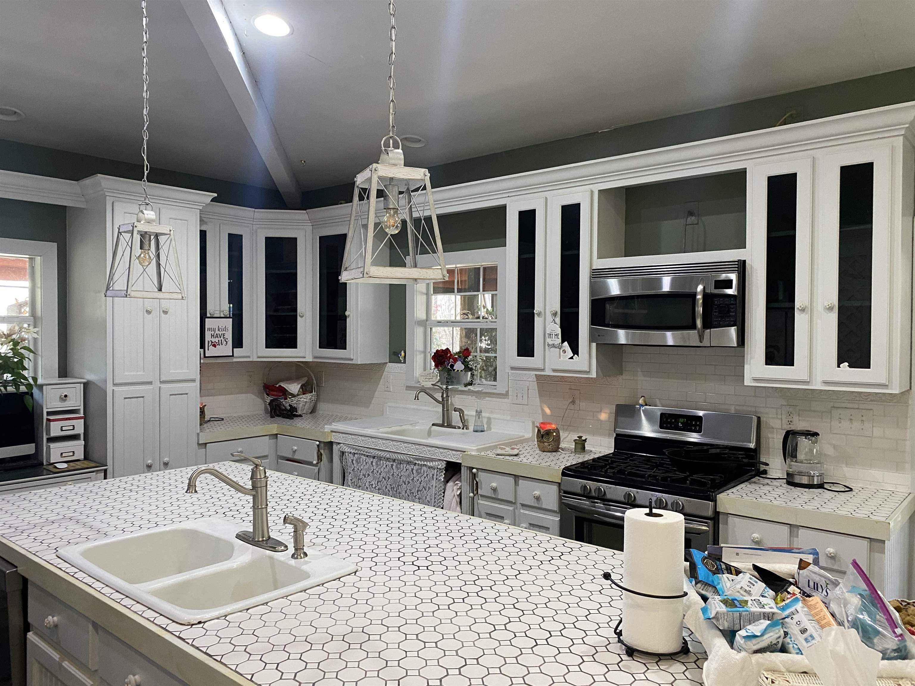 2835 Cerro Gordo Road Olivehill, TN 38475 - Photo 11 of 40 a kitchen with a sink stove and microwave