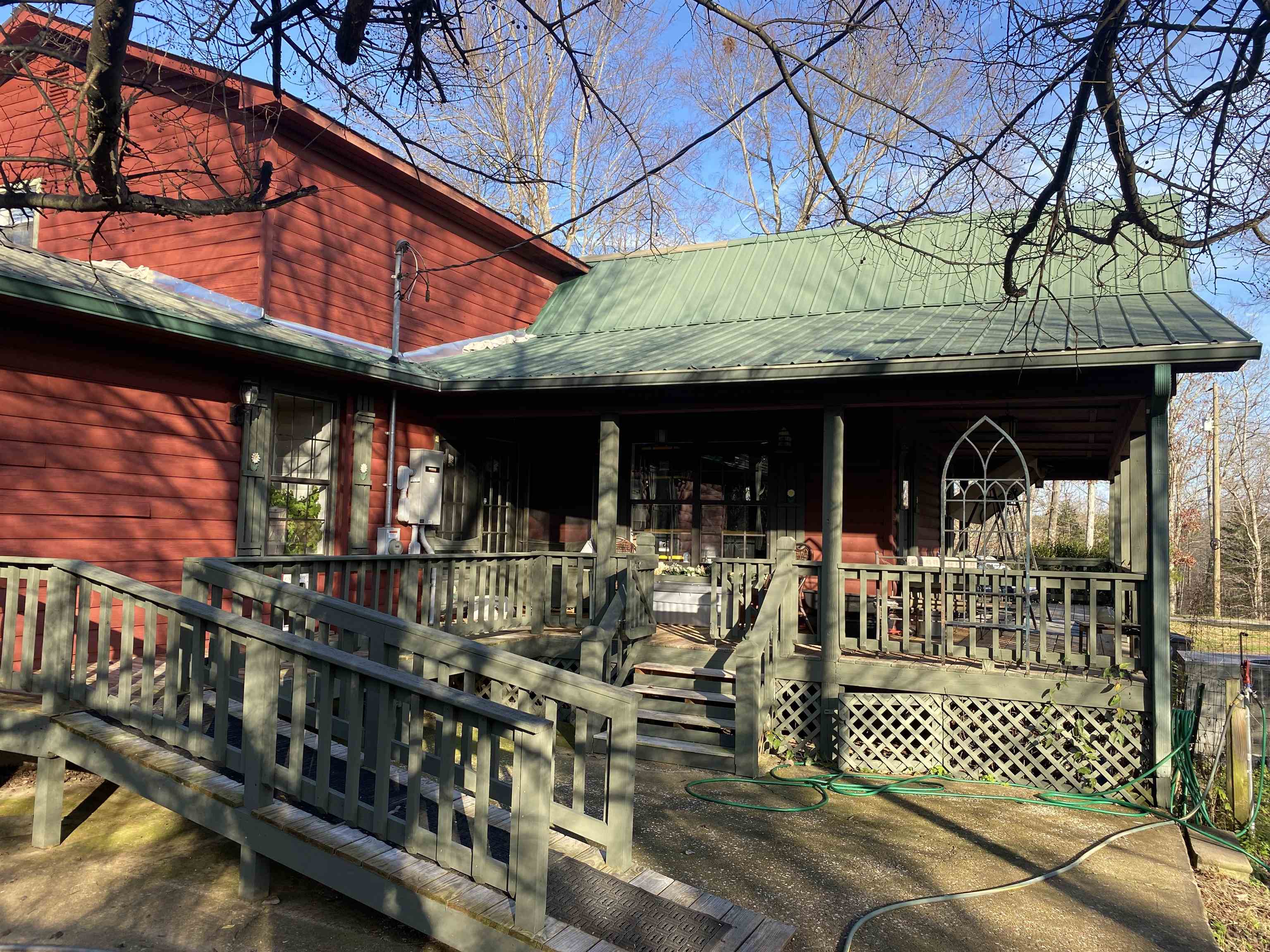 2835 Cerro Gordo Road Olivehill, TN 38475 - Photo 30 of 40 a view of a chairs and table in the balcony