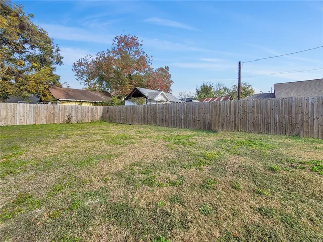 $1,300 | 7301 Avenue K, Unit A, Houston, TX 77011