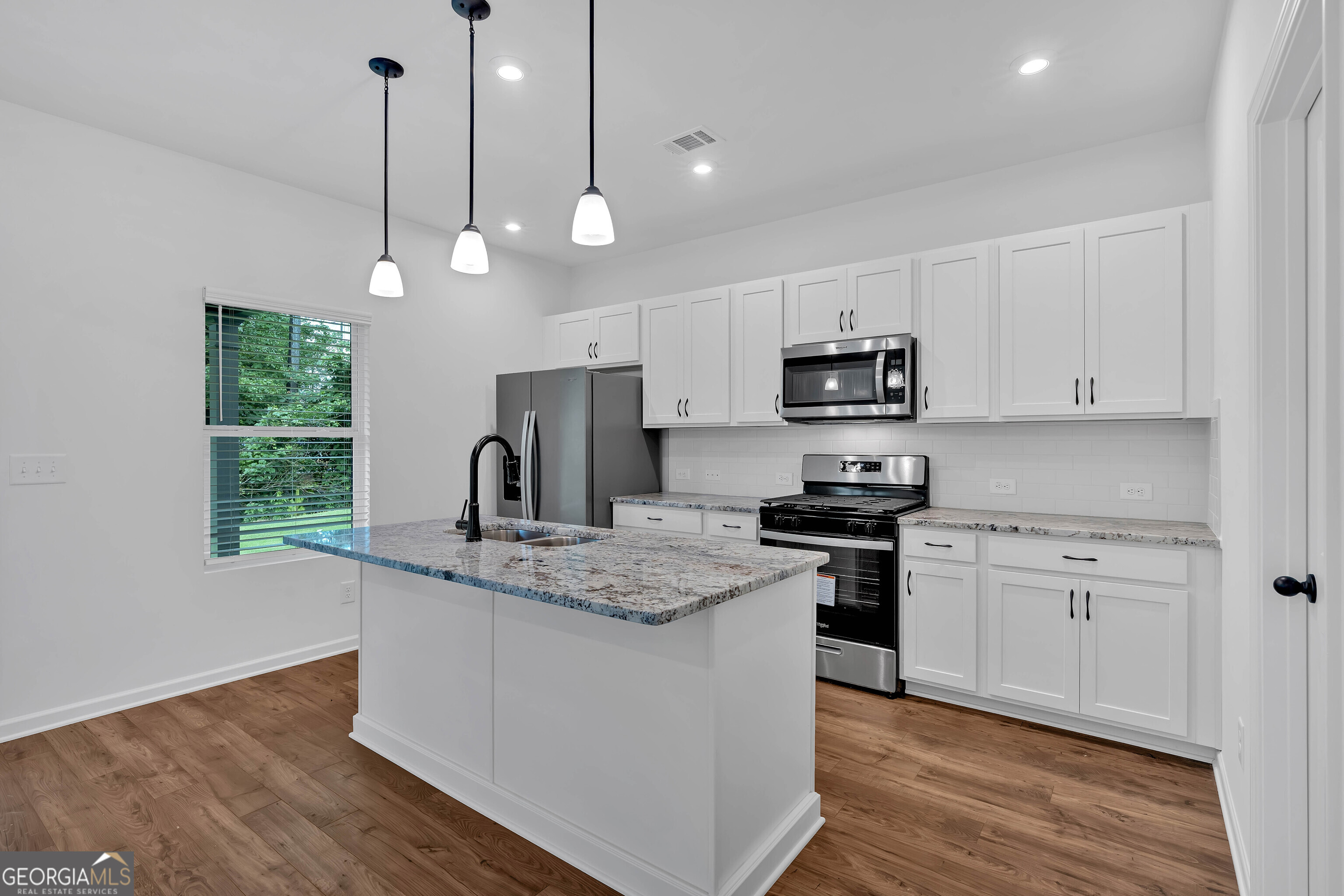 102 Everest Court Dallas, GA 30132 - Photo 10 of 29