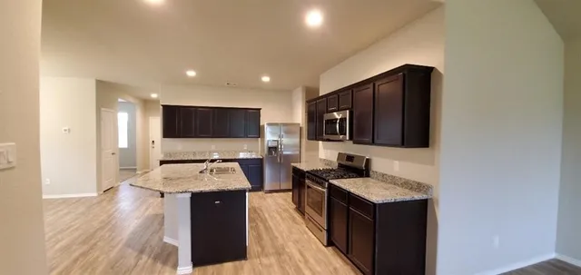 $3,800 | 7723 London Tower Lane, Houston, TX 77044