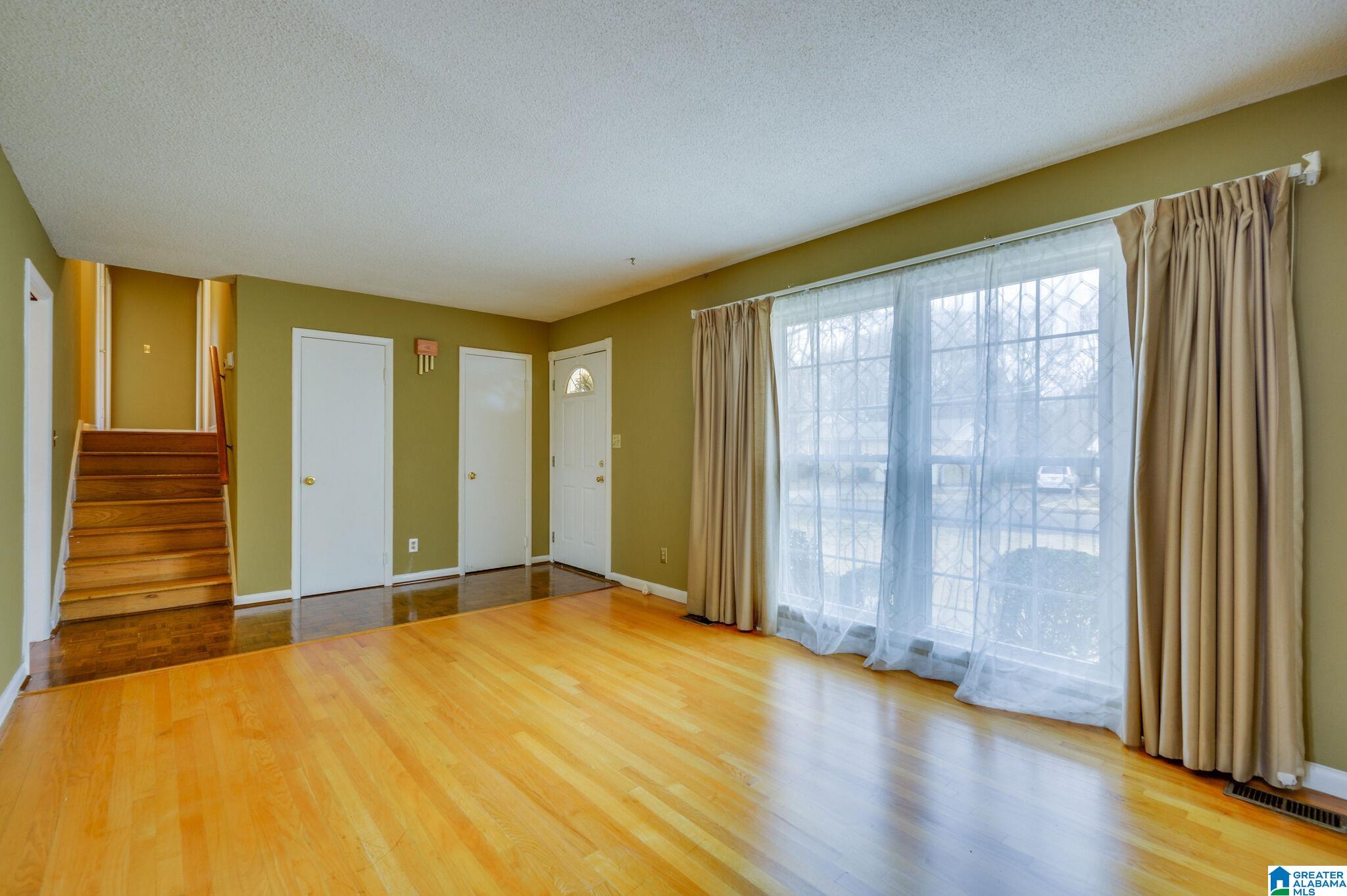 305 Rosemont Road Southeast Huntsville, AL 35803 - Photo 7 of 34