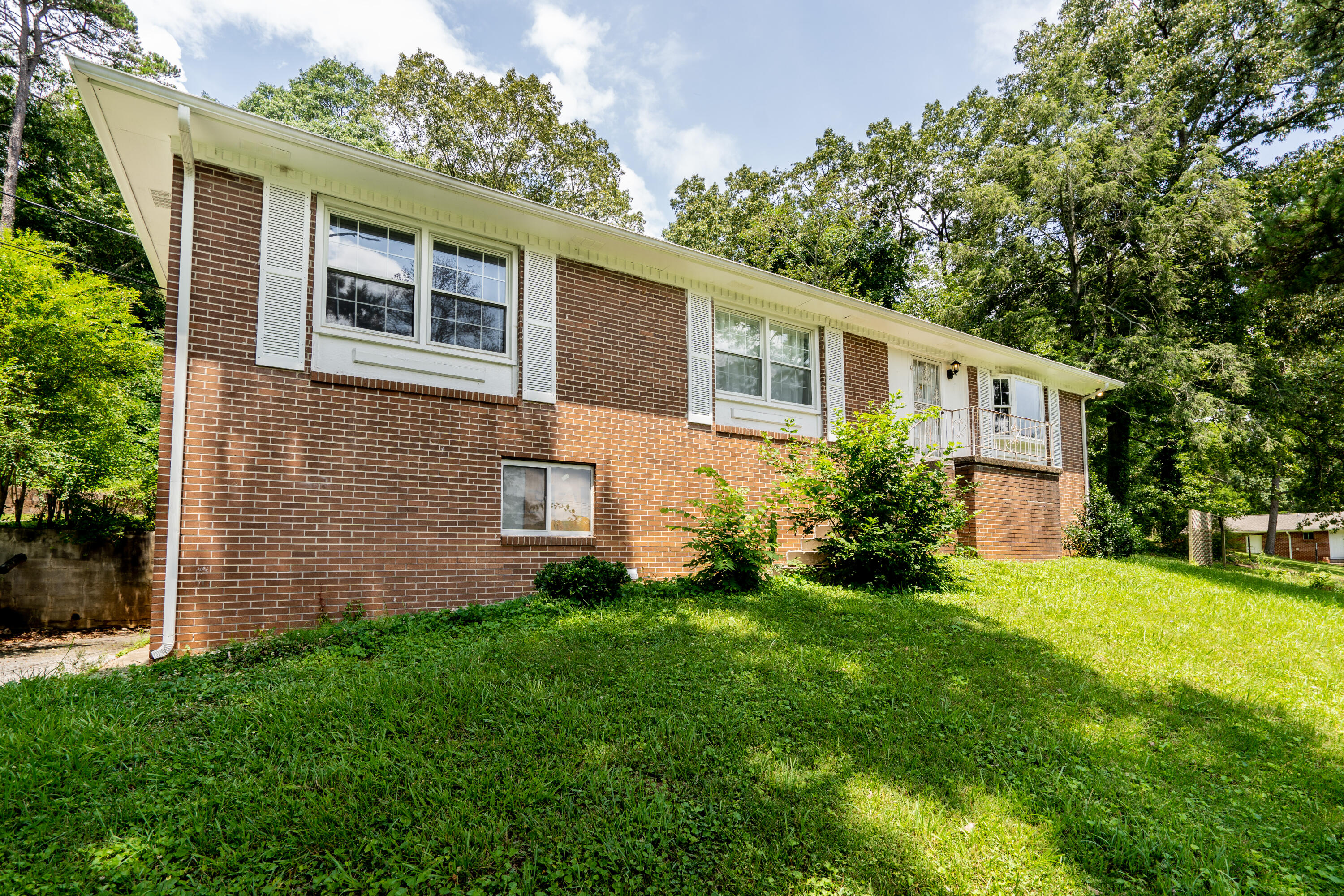 3833 Churchill Road Chattanooga, TN 37406 - Photo 24 of 27 DSC00004