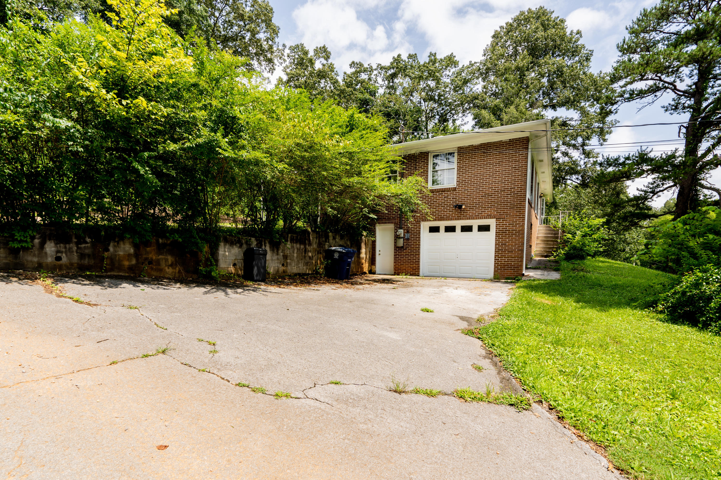 3833 Churchill Road Chattanooga, TN 37406 - Photo 27 of 27 DSC00009