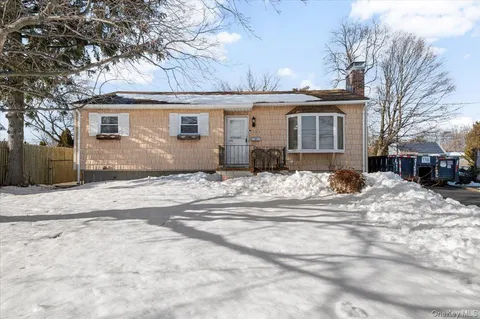 $549,000 | 342 9th Street, West Babylon, NY 11704