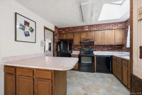 $549,000 | 342 9th Street, West Babylon, NY 11704