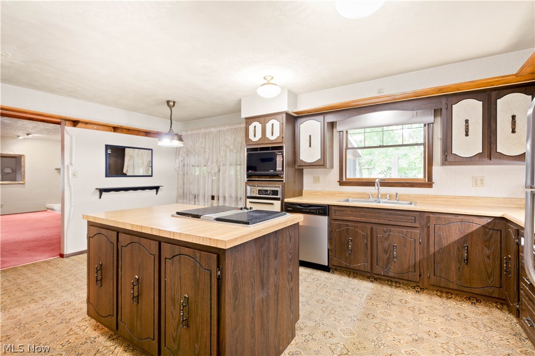 251 Rodgers Road Chester, WV 26034 - Photo 8 of 30