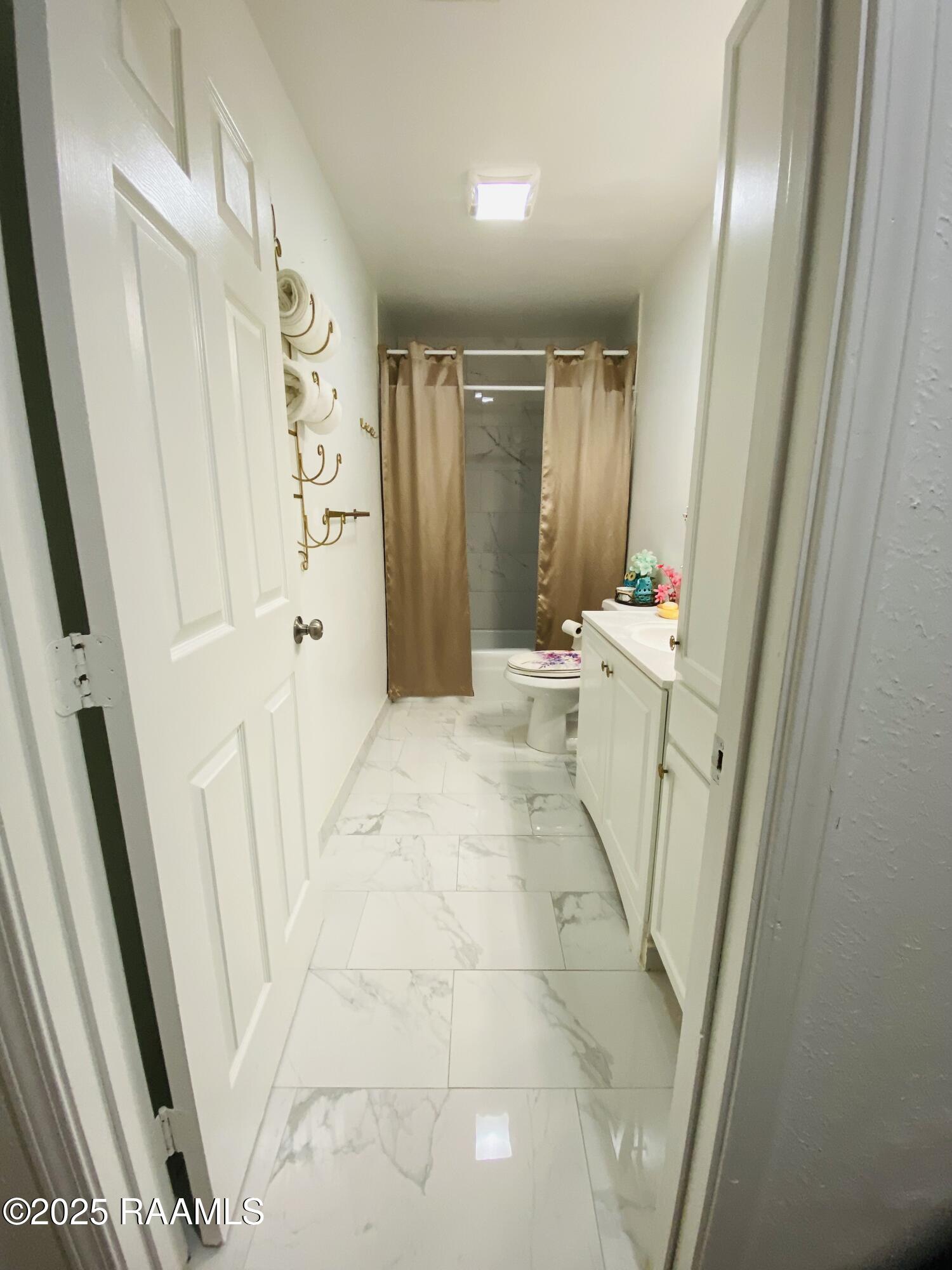 117 Winbourne Avenue Scott, LA 70583 - Photo 6 of 12 IMG_7494