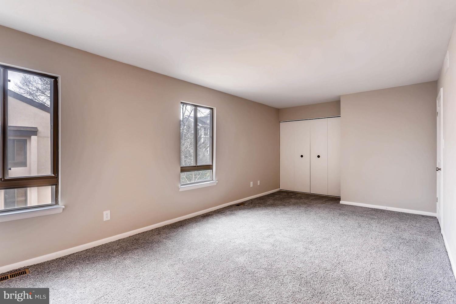 4424 Roland Springs Drive Baltimore, MD 21210 - Photo 16 of 28 Bedroom (Master)