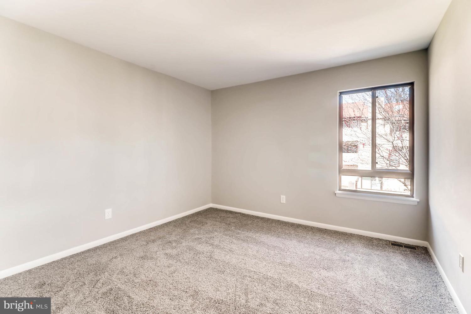 4424 Roland Springs Drive Baltimore, MD 21210 - Photo 20 of 28 Bedroom