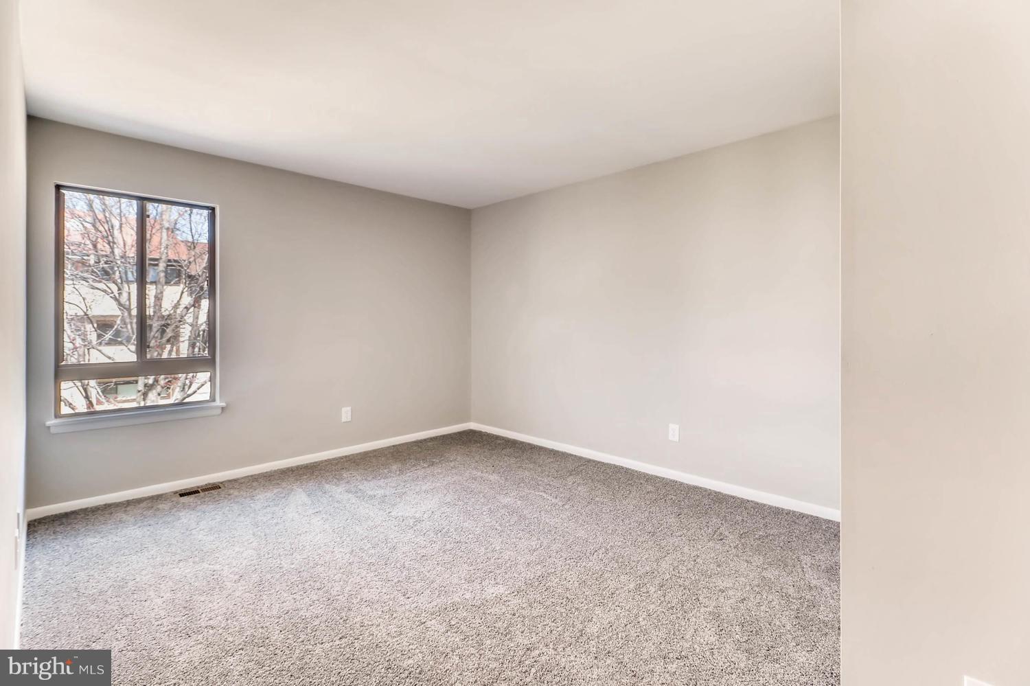 4424 Roland Springs Drive Baltimore, MD 21210 - Photo 21 of 28 Bedroom